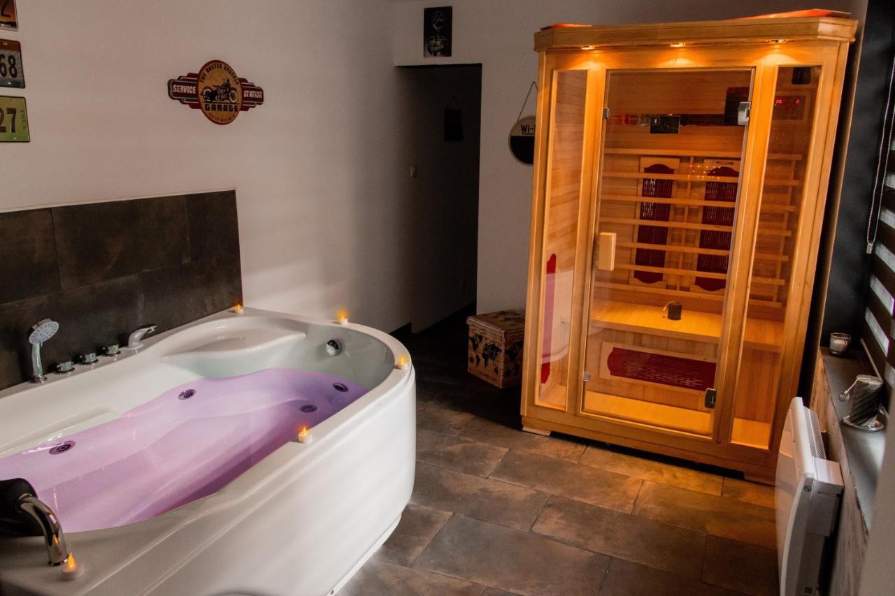 Aux 3 Nuances Suites Privatives & Spa Calais Bagian luar foto