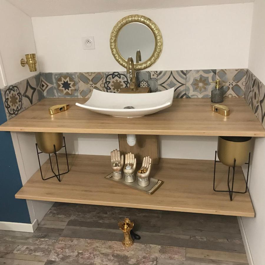 Aux 3 Nuances Suites Privatives & Spa Calais Bagian luar foto